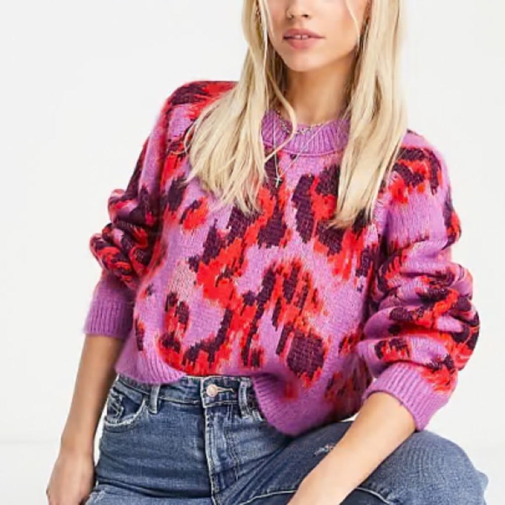 Entro Purple and Red Patterned Sweater
